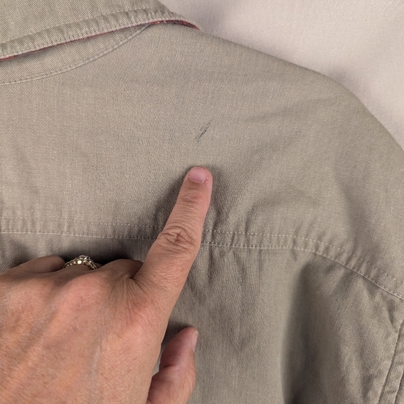 Cabela's flannel-lined jacket in XL, see photos for two small marks on the back - Picture 8 of 8